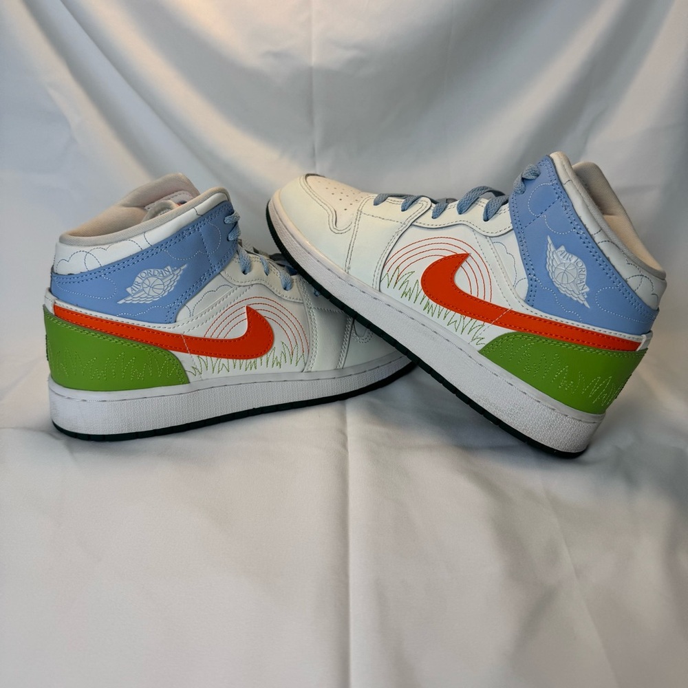 Nike Air Jordan 1 Mid SE 'Stitch'  7Y Youth